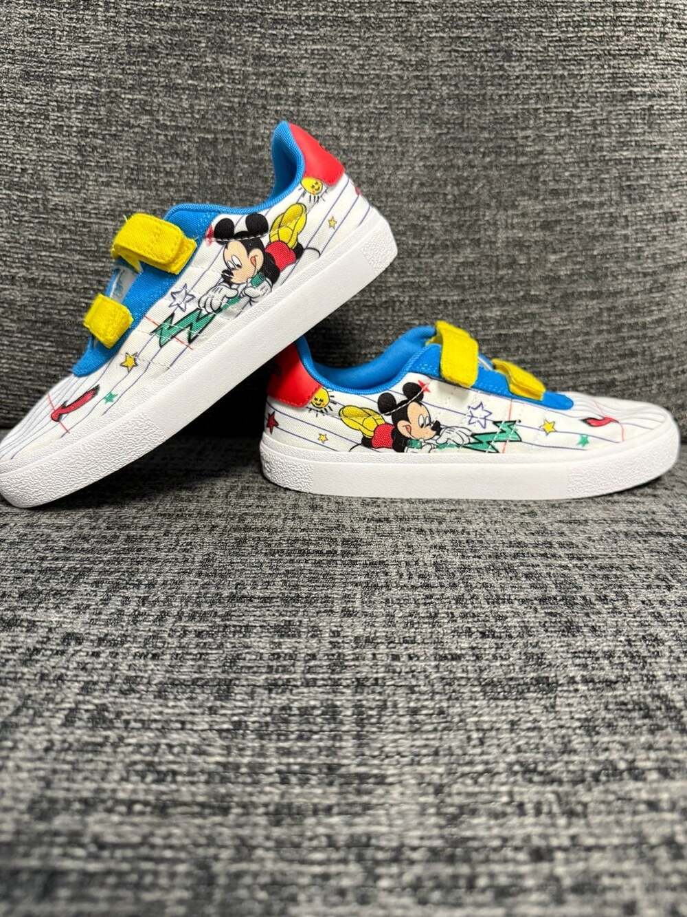 Adidas Vulc Raid3r Mickey Mouse Size 2.5 Kids Sneakers
